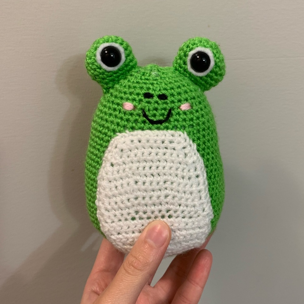 Crochet frog